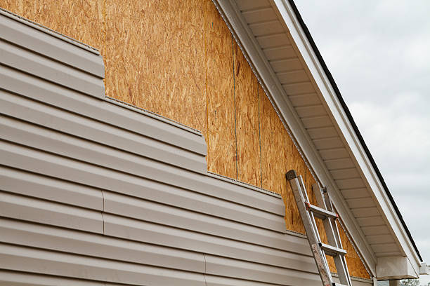 24/7 Emergency Vinyl Siding experts in Georgetown, MA